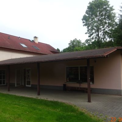 Prodejna zahradní techniky Luxík