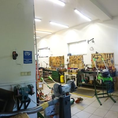 Prodejna zahradní techniky Luxík