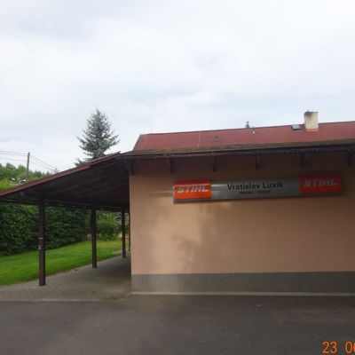 Prodejna zahradní techniky Luxík